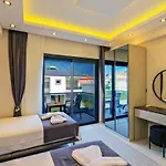 Villa Unique 1 *